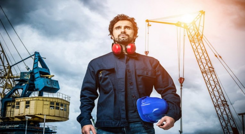 從市場(chǎng)需求看，棚原材料消耗管價(jià)格將進(jìn)入峰值弧頂區(qū)